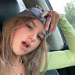 Meet your Posher, Laiba